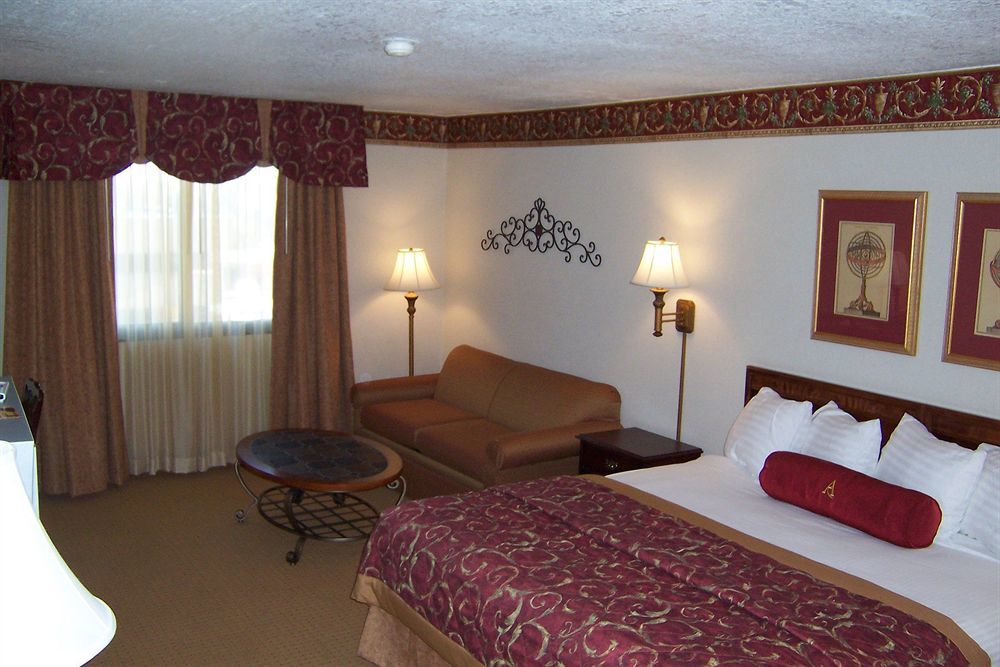 Wyndham Garden Amarillo Hotel Стая снимка