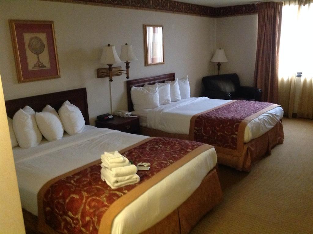 Wyndham Garden Amarillo Hotel Стая снимка